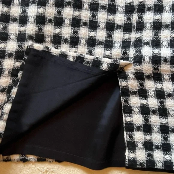 Leslie Fay Houndstooth Skirt - Picture 4 of 9